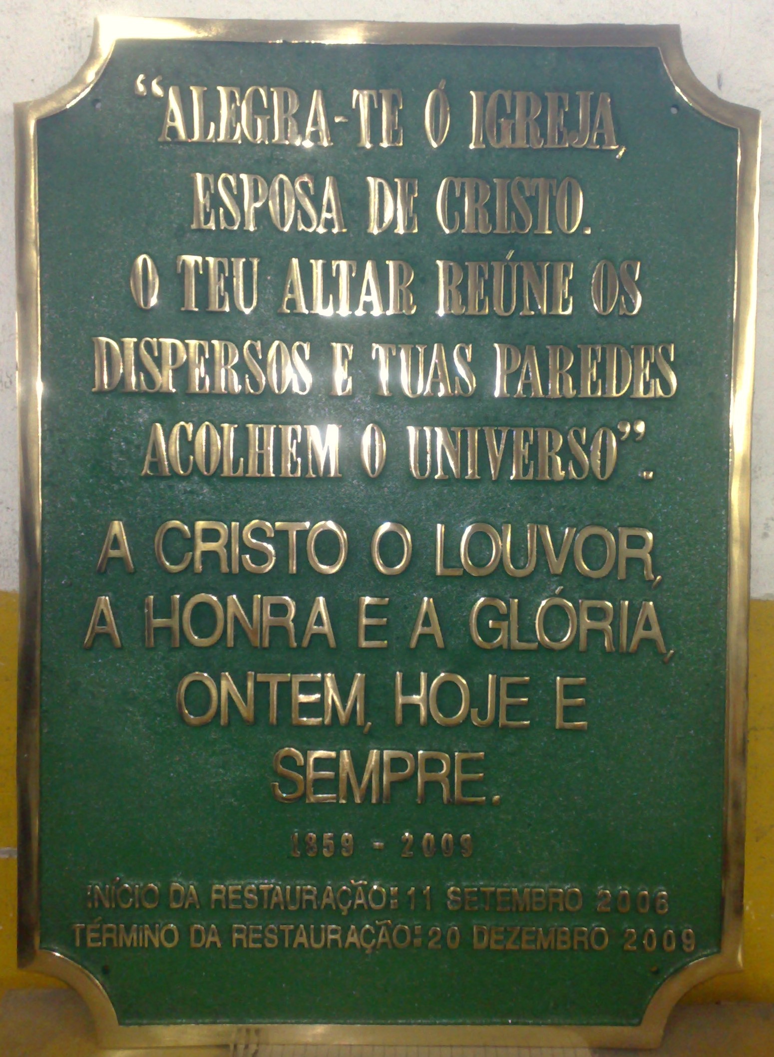 PLACA DE BRONZE FUNDIDO